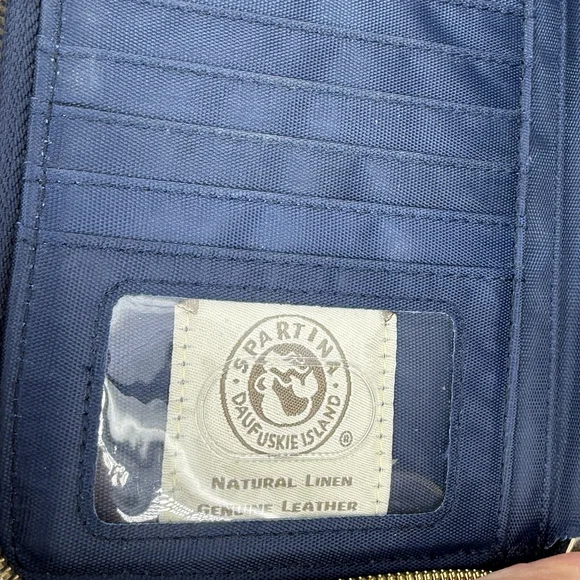 Spartina 449 Leather Canvas Clutch Zip Around Wallet Phone Pocket blue geo 8x5” - Picture 5 of 5